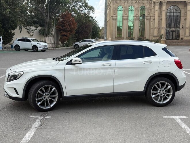 Mercedes GLA 250 4MATIC 2017, 163,252 km - 2.0 l - Bakı