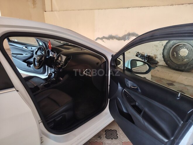 Chevrolet Cruze 2017, 302,700 km - 1.4 l - Qazax