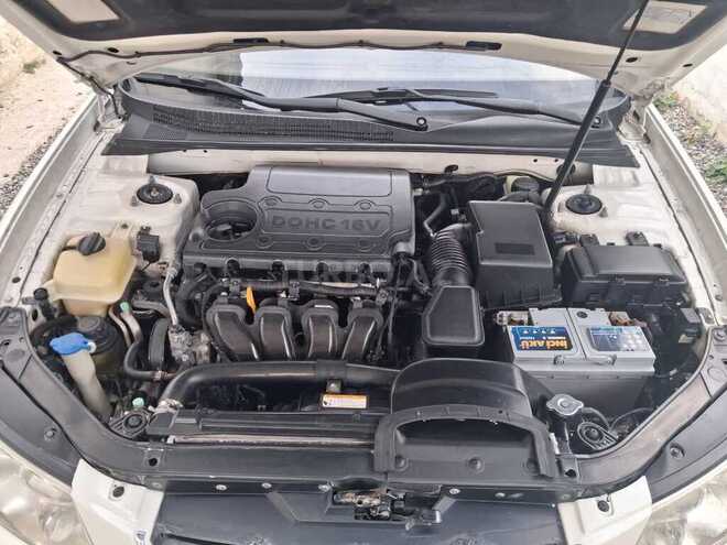 Hyundai Sonata 2009, 200,000 km - 2.0 л - Salyan
