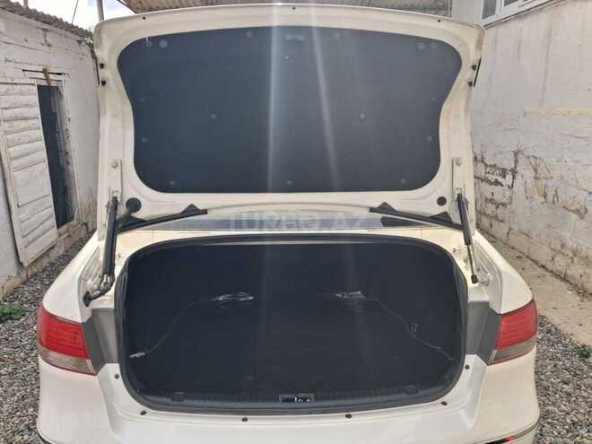 Hyundai Sonata 2009, 200,000 km - 2.0 л - Salyan