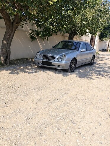 Mercedes E 220 2000, 965,862 km - 2.2 l - Şəmkir