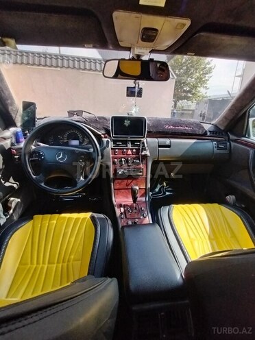 Mercedes E 220 2000, 965,862 km - 2.2 l - Şəmkir