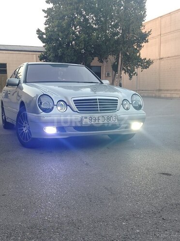 Mercedes E 220 2000, 965,862 km - 2.2 l - Şəmkir