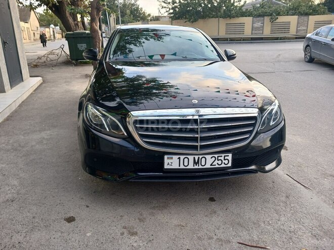 Mercedes E 220 d 4MATIC 2017, 330,000 km - 2.0 l - Bakı