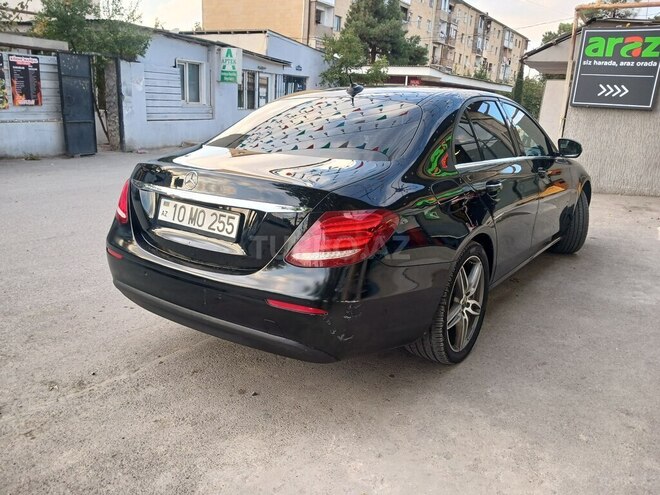 Mercedes E 220 d 4MATIC 2017, 330,000 km - 2.0 l - Bakı