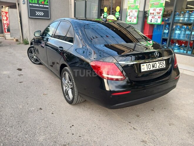 Mercedes E 220 d 4MATIC 2017, 330,000 km - 2.0 l - Bakı