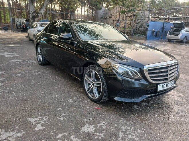 Mercedes E 220 d 4MATIC 2017, 330,000 km - 2.0 l - Bakı