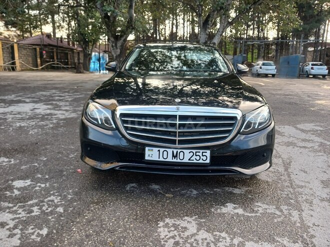 Mercedes E 220 d 4MATIC 2017, 330,000 km - 2.0 l - Bakı