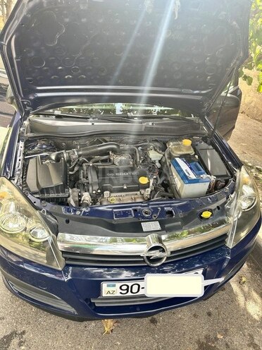 Opel Astra 2005, 270,000 km - 1.4 л - Bakı