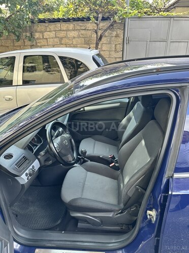 Opel Astra 2005, 270,000 km - 1.4 л - Bakı