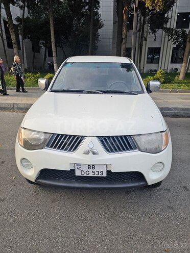 Mitsubishi L200 2007, 530,000 km - 2.5 л - Bakı