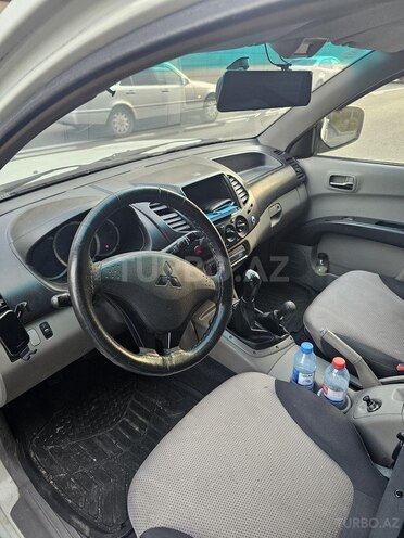 Mitsubishi L200 2007, 530,000 km - 2.5 л - Bakı