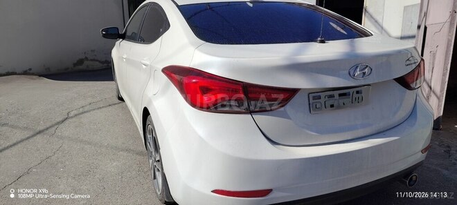 Hyundai Elantra 2015, 200,099 km - 1.8 l - Bakı