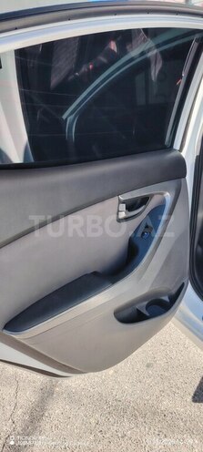 Hyundai Elantra 2015, 200,099 km - 1.8 l - Bakı