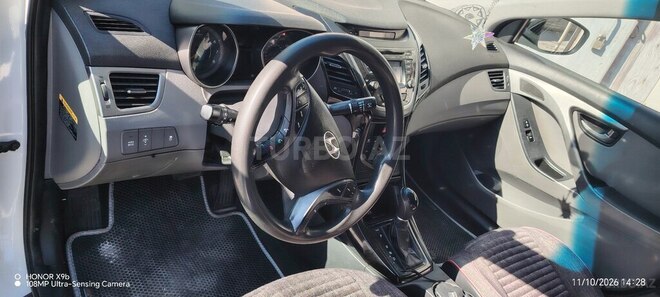 Hyundai Elantra 2015, 200,099 km - 1.8 l - Bakı