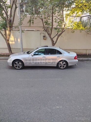 Mercedes E 240 2002, 355,000 km - 2.6 л - Bakı