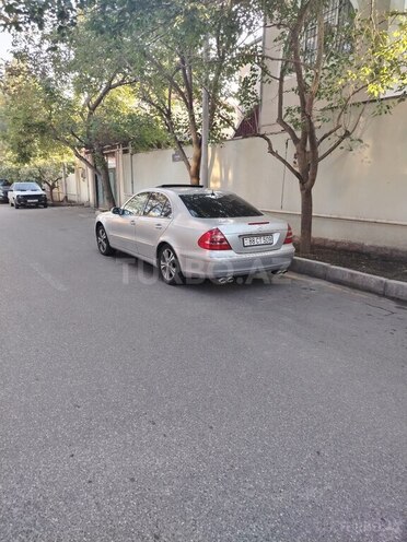Mercedes E 240 2002, 355,000 km - 2.6 л - Bakı