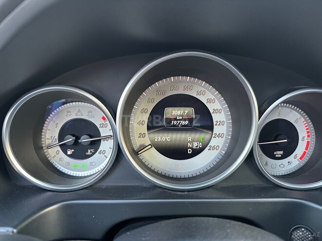 Mercedes E 220 2014, 197,769 km - 2.1 л - Bakı