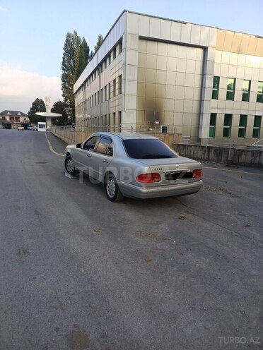 Mercedes E 230 1997, 340,000 km - 2.3 l - Qəbələ