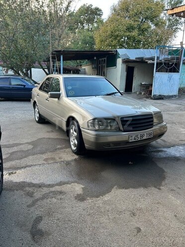Mercedes C 220 1996, 350,000 km - 2.2 l - Mingəçevir