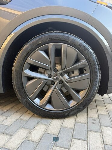 Li Auto L8 2023, 50,000 km - 1.5 l - Bakı