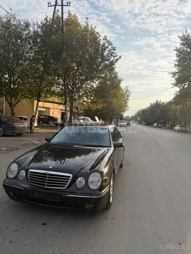 Mercedes E 240 2001, 274,000 km - 2.6 л - Ağcabədi