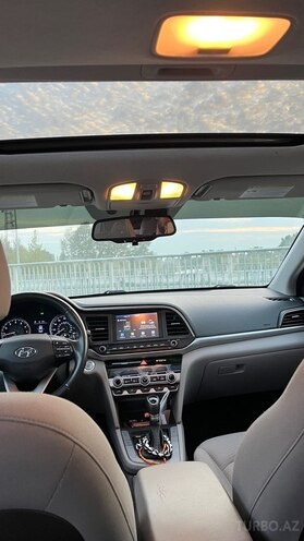 Hyundai Elantra 2018, 177,028 km - 2.0 l - Mingəçevir