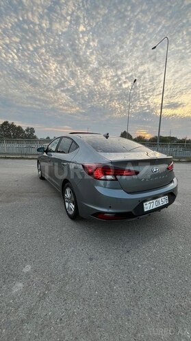 Hyundai Elantra 2018, 177,028 km - 2.0 l - Mingəçevir