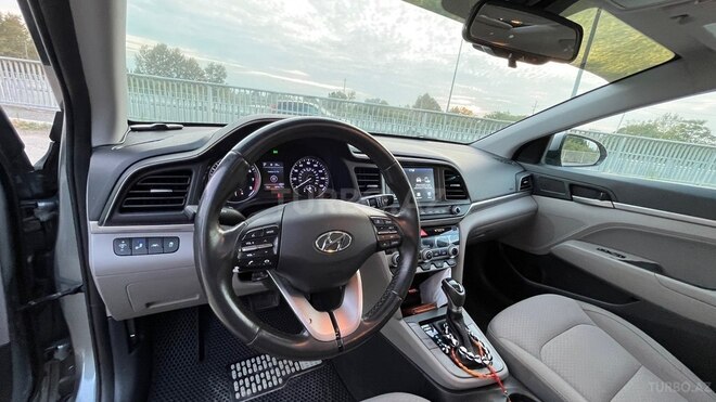 Hyundai Elantra 2018, 177,028 km - 2.0 l - Mingəçevir