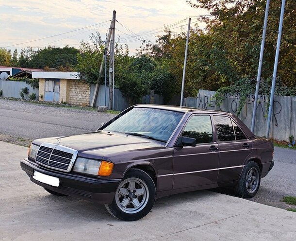 Mercedes 190 1992, 218,500 km - 2.0 л - Bərdə