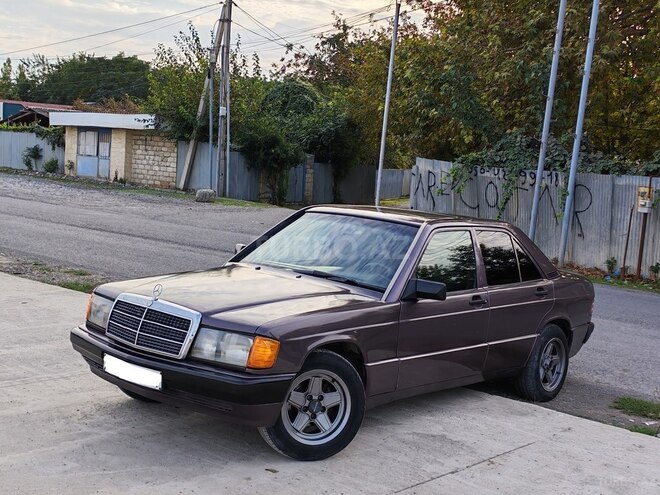 Mercedes 190 1992, 218,500 km - 2.0 л - Bərdə