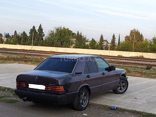 Mercedes 190 1992, 218,500 km - 2.0 л - Bərdə