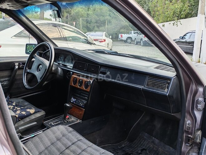 Mercedes 190 1992, 218,500 km - 2.0 л - Bərdə