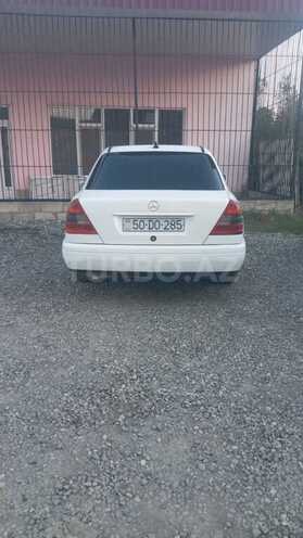 Mercedes C 200 1995, 310,000 km - 2.0 l - Quba