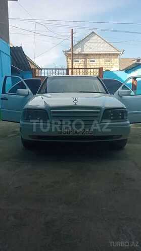Mercedes C 200 1995, 310,000 km - 2.0 l - Quba