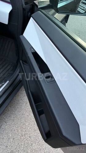 Tesla  2024, 5,265 km - 0.0 l - Bakı
