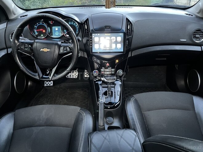 Chevrolet Cruze 2015, 158,000 km - 1.8 l - Quba