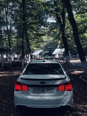Chevrolet Cruze 2015, 158,000 km - 1.8 l - Quba