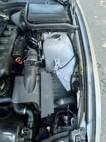 BMW 528 1999, 350,000 km - 2.8 l - Bakı