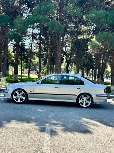 BMW 528 1999, 350,000 km - 2.8 l - Bakı
