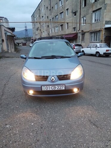 Renault Megane Scenic 2006, 280,000 km - 1.5 l - 