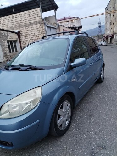 Renault Megane Scenic 2006, 280,000 km - 1.5 l - 