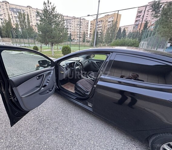 Hyundai Elantra 2015, 152,888 km - 1.8 l - Sumqayıt