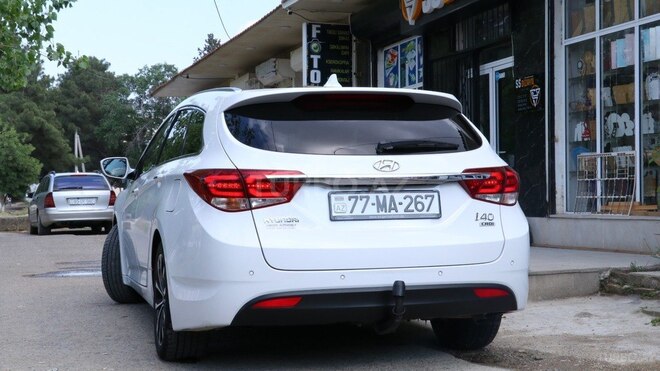 Hyundai i40 2015, 315,000 km - 1.7 л - Şirvan