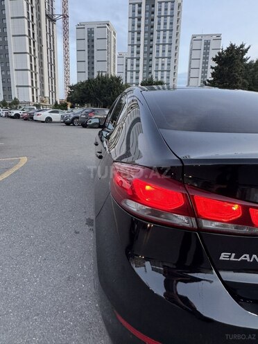 Hyundai Elantra 2018, 137,377 km - 2.0 л - Bakı