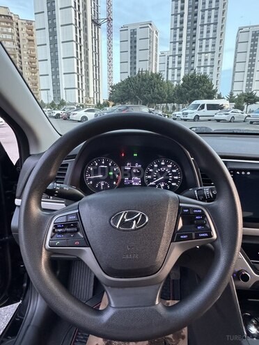 Hyundai Elantra 2018, 137,377 km - 2.0 л - Bakı
