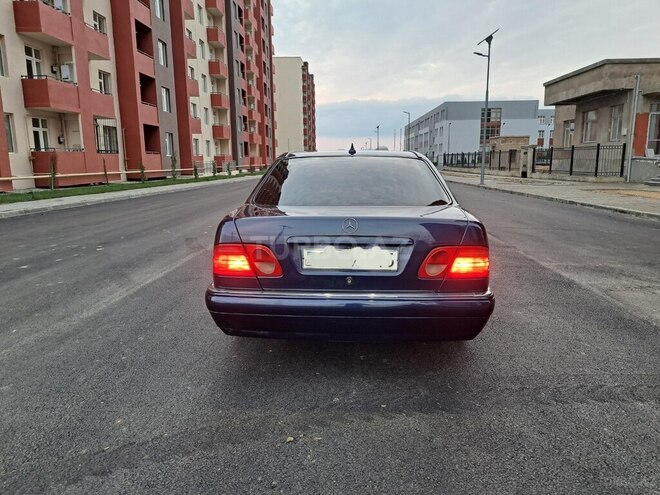 Mercedes E 220 1998, 505,456 km - 2.2 l - Şirvan