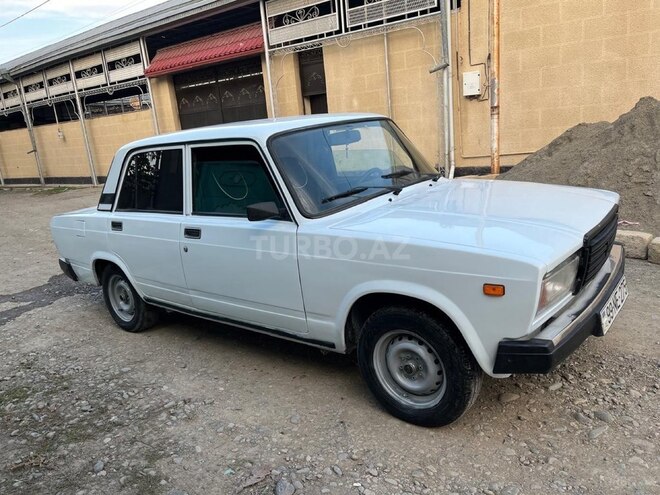 LADA (VAZ) 2107 2006, 200,000 km - 1.6 l - Tovuz