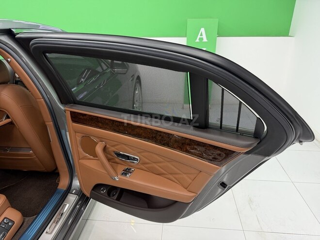 Bentley Flying Spur 2015, 52,300 km - 4.0 l - Bakı
