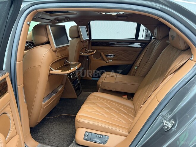 Bentley Flying Spur 2015, 52,300 km - 4.0 l - Bakı